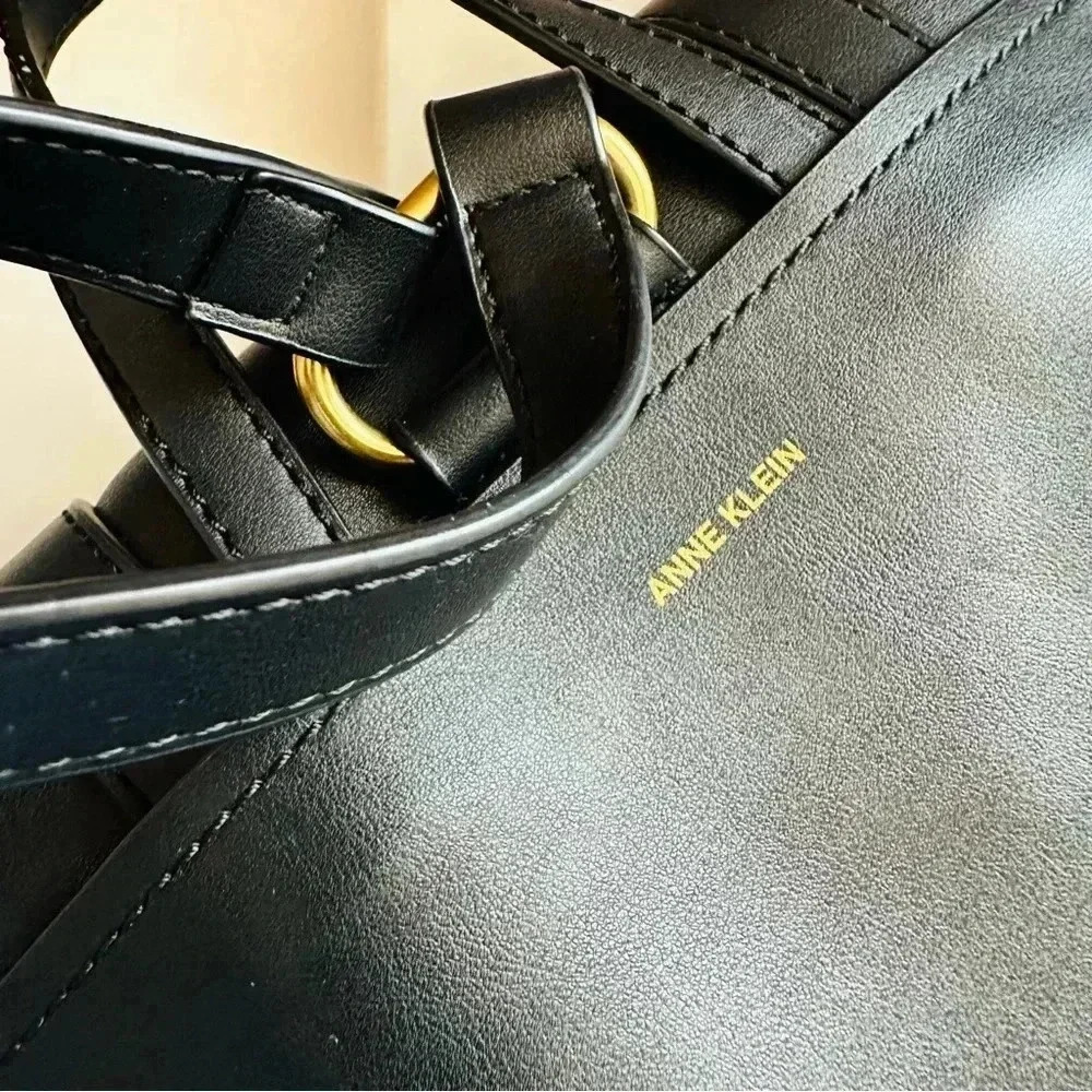 NWOT Anne Klein Lion Studded Leather Backpack - Picture 13 of 13